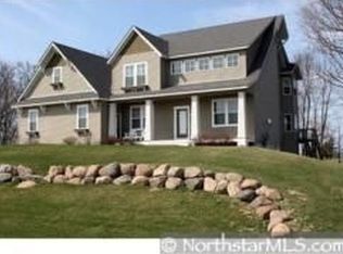 2415 Wood Duck Trl, Shakopee, MN 55379