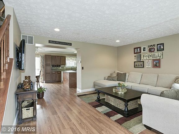 4th image of 321 Cool Breeze Ct
