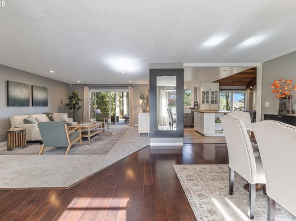 27650 SW Canyon Creek Rd, Wilsonville, OR 97070