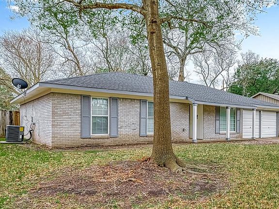 3rd image of 6011 Dawnridge Dr