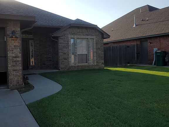 2nd image of 2829 Busheywood Dr