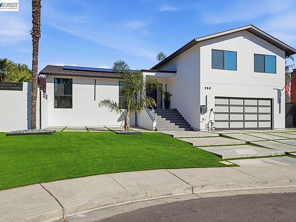 2nd image of 258 Dexter Pl