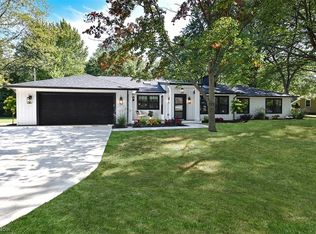 2245 Bradley Rd, Westlake, OH 44145