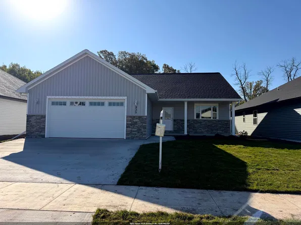 935 Enclave Ct, De Pere, WI 54115