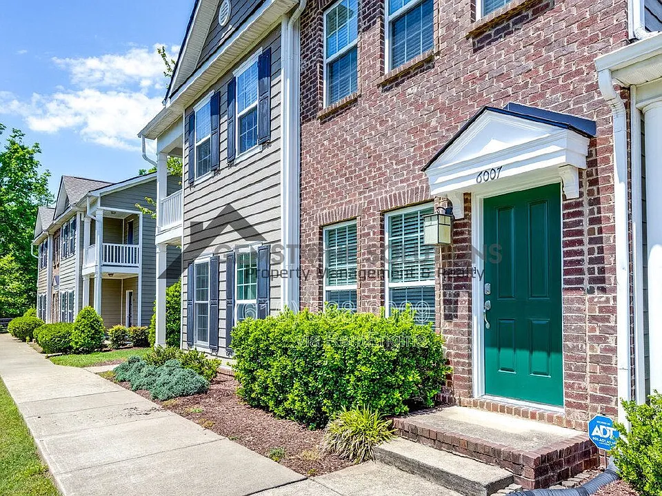 6007 Dupont Cv