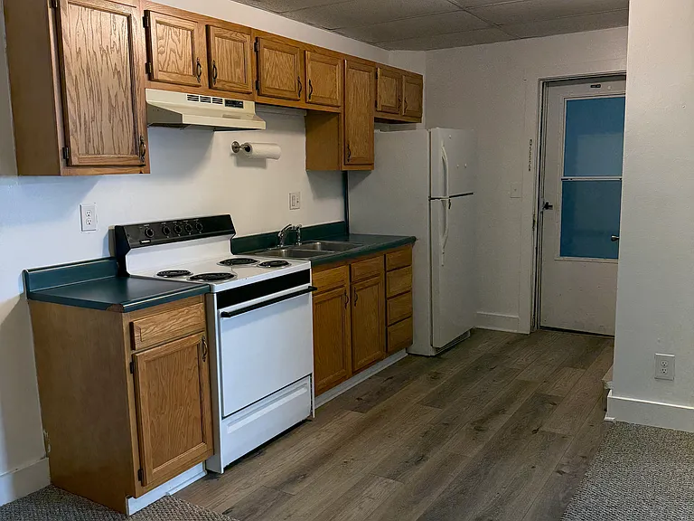 401 Dave Turney St #2 — Photo 6