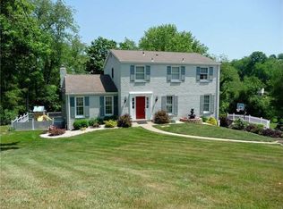 101 Candlelite Cir, Canonsburg, PA