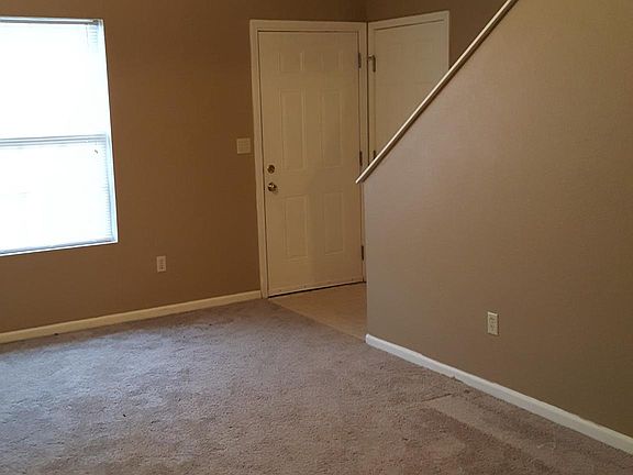2nd image of 3580 Prescott Dr