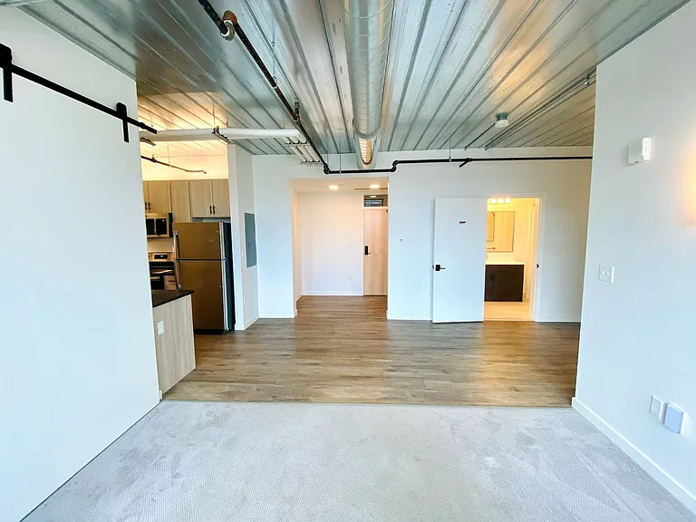 Kelley Square Lofts — Photo 20
