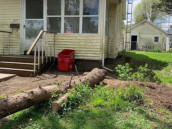 2nd image of 217 Smith Ave