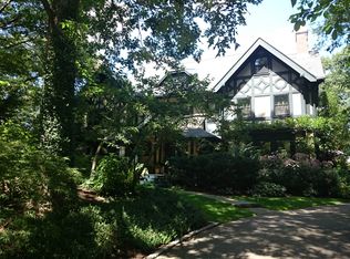 207 Suffolk Rd, Newton, MA 02467