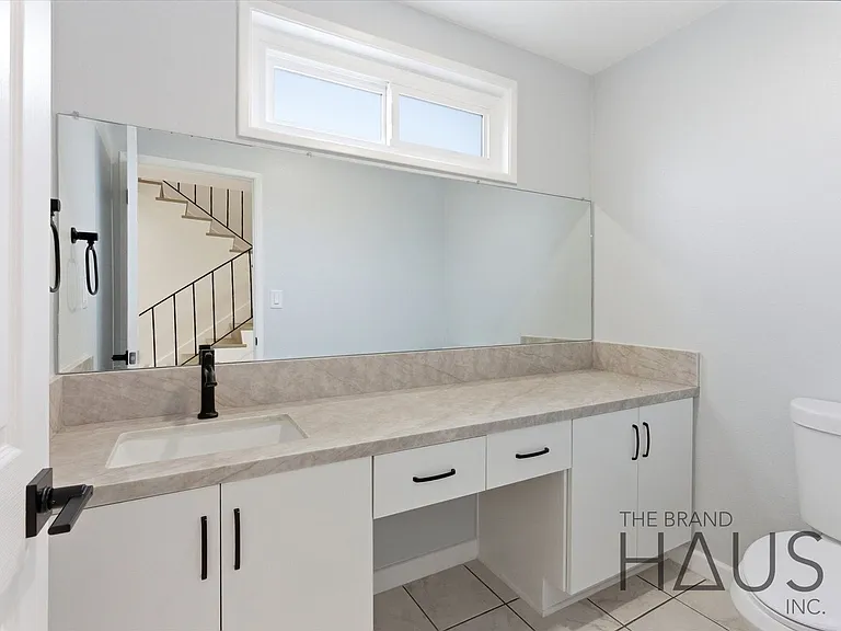 6861 Defiance Dr — Photo 6