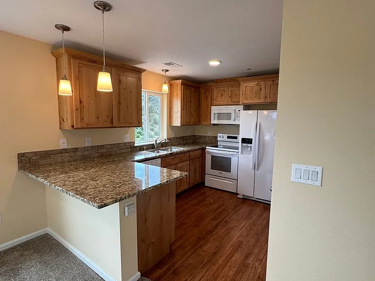 9657 Swasey Dr — Photo 5