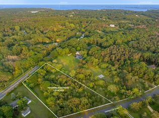 137 Damascus Rd, East Quogue, NY 11942