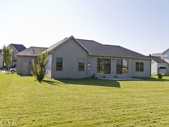 4th image of 3303 Carrington Ln