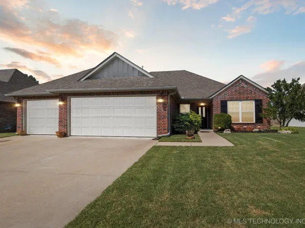 1105 E 133rd Pl, Glenpool, OK 74033