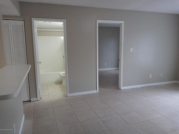 5th image of 1515 Huntington Ln APT 518