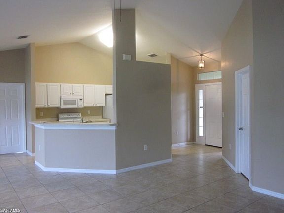2nd image of 2715 SW 9th Ave