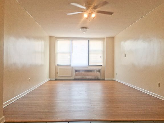 5th image of 88-15 168th St #V