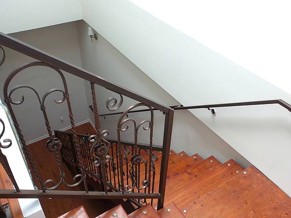 5th image of 711 S Olive St APT 414