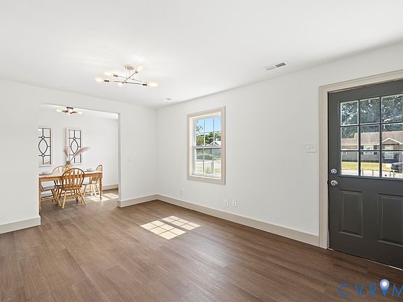 3rd image of 3914 Alma Ave