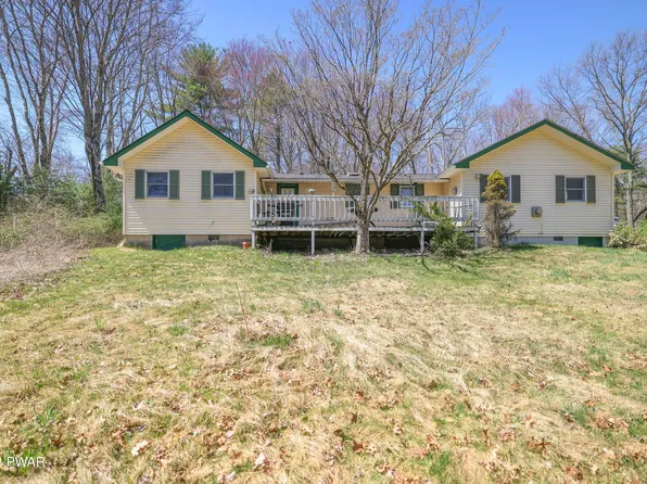 126 Meadow Ridge Acres Rd, Milford, PA 18337