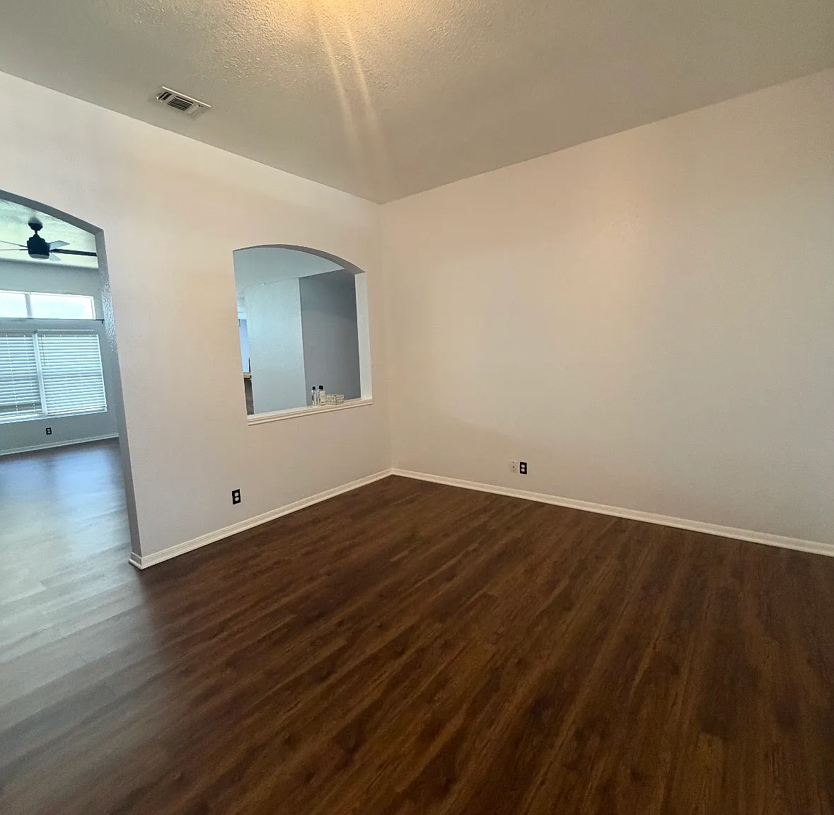 3 bed, 1707 sqft, $1,750 — Photo 2