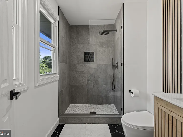 901 Russo Dr — Photo 20