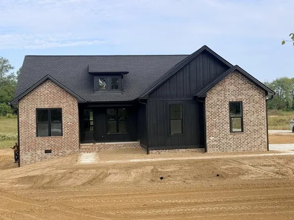 250 Friendship Dr, Livingston, TN 38570