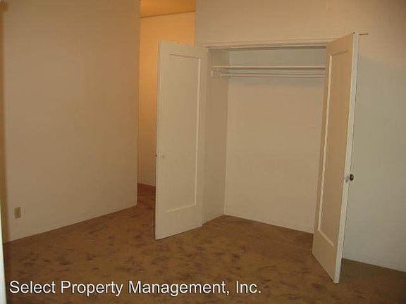 3rd image of 2330 Capitol Ave APT 6
