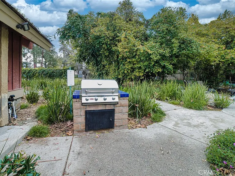 7101 Farralone Ave #147 — Photo 28