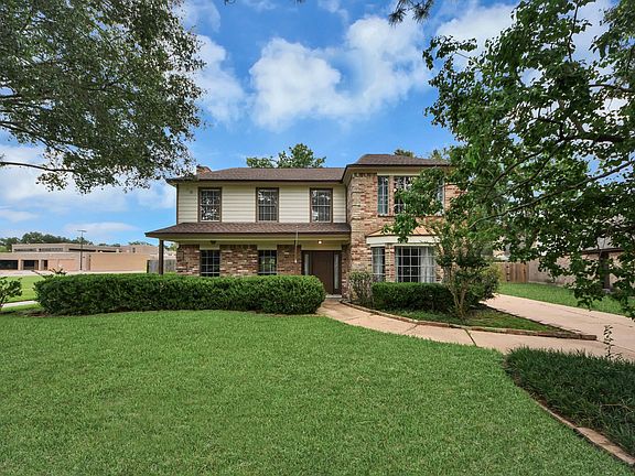 2nd image of 5022 Foxdale Dr