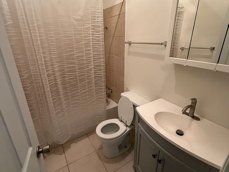 715 N Sutter St #2 — Photo 5