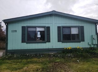 1172 4th St NE, Bandon, OR 97411