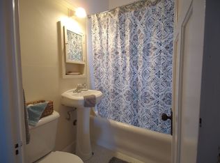 1717 E Newton Ave #21, Milwaukee, WI 53211
