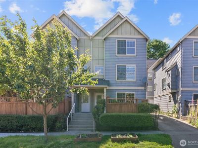 403 21st Avenue, Seattle, WA, 98122