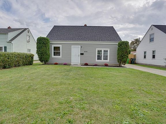 2nd image of 26300 Farringdon Ave