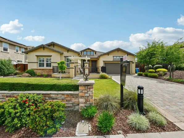726 Elderberry Loop, Vacaville, CA 95688