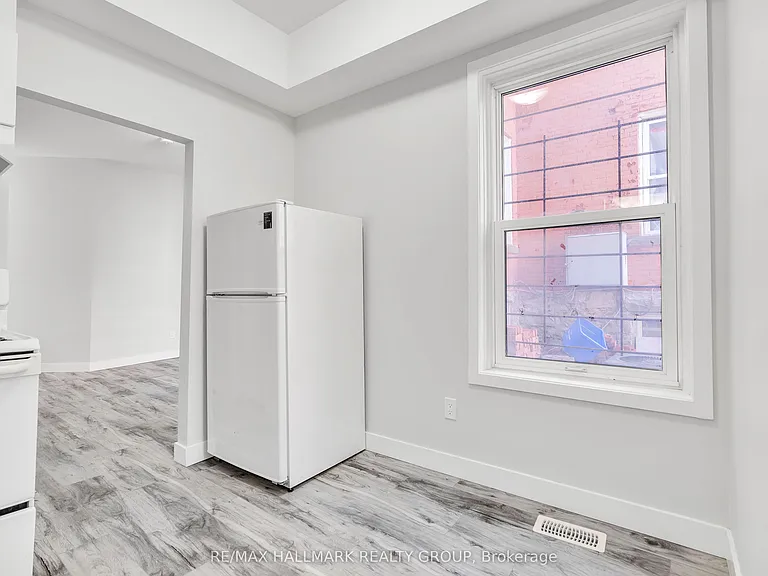 259 Somerset St E #6 — Photo 8