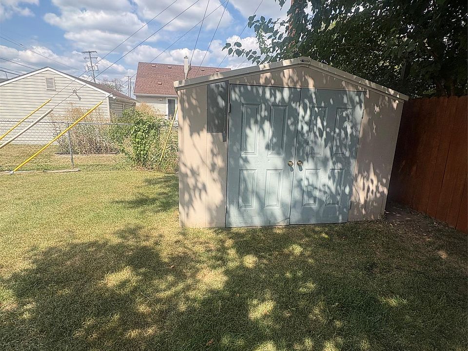 33 E Brockton Ave, photo 9