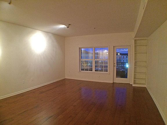3rd image of 665 Tennessee St APT 301