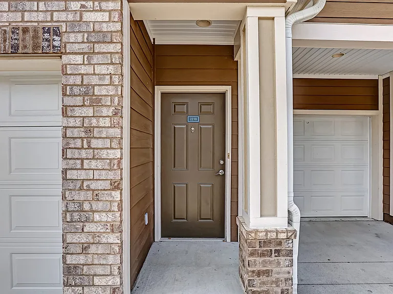 Dalton - 1 Bed / 1 Bath - 871 Sq.Ft.