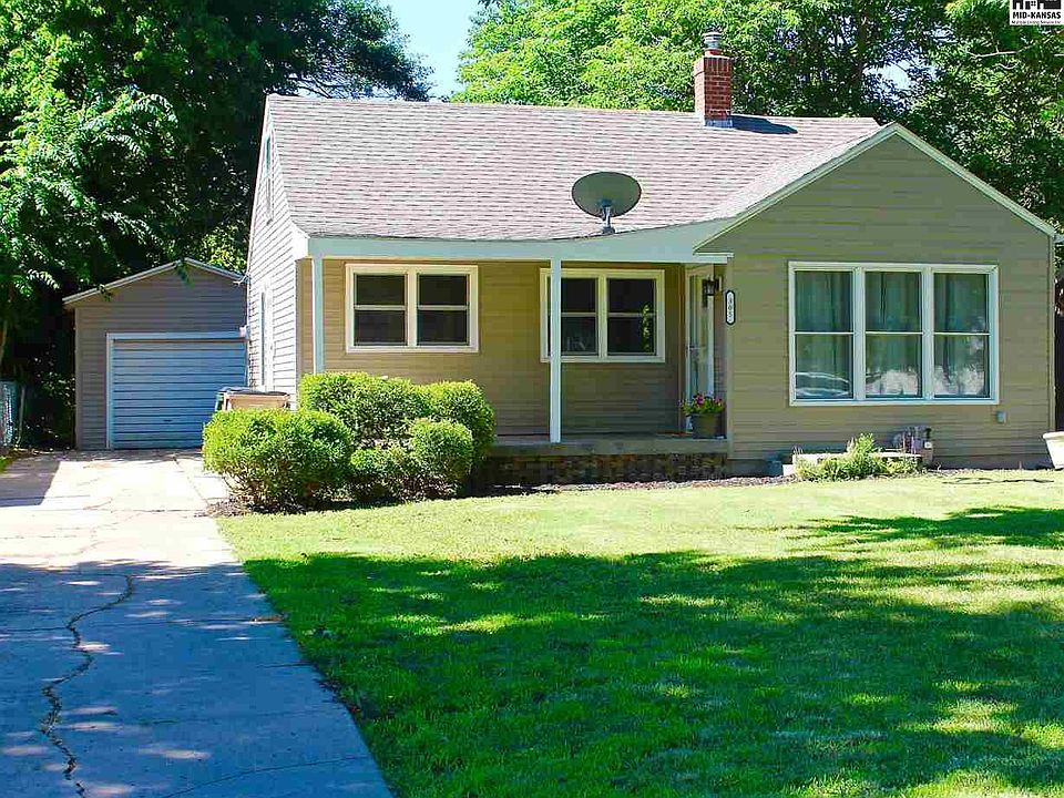 1st image of 305 W 24th Ave