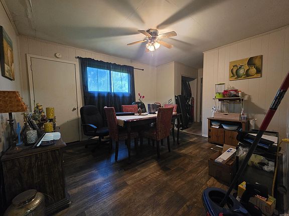 5th image of 2 Wright Cir
