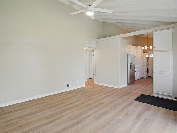 5th image of 620 Parkview Dr