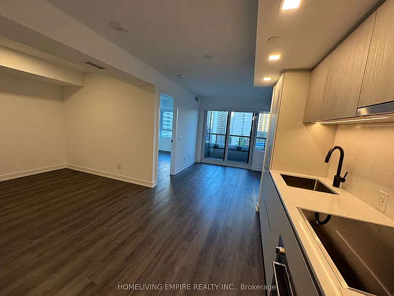 609 Sherbourne St #1001 — Photo 5