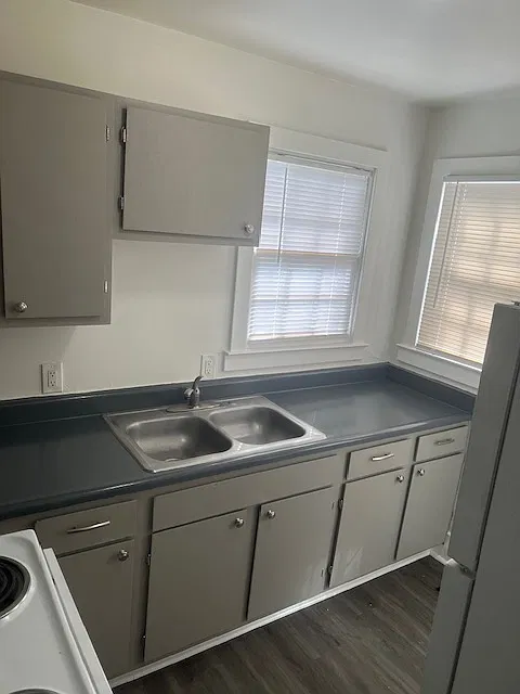 2 bed, 650 sqft, $1,500 — Photo 2
