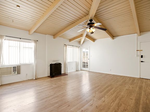 5th image of 11571 Ohio Ave APT 4