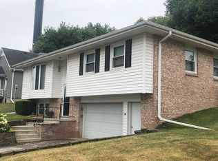 713 4th St, Neola, IA 51559