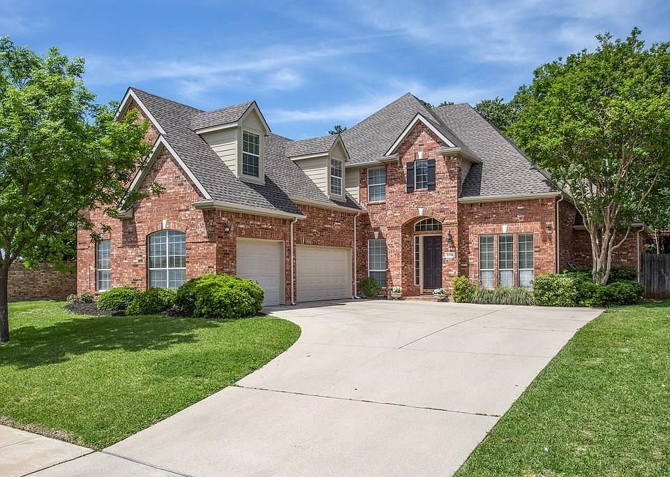 1st image of 3732 Hillsdale Dr